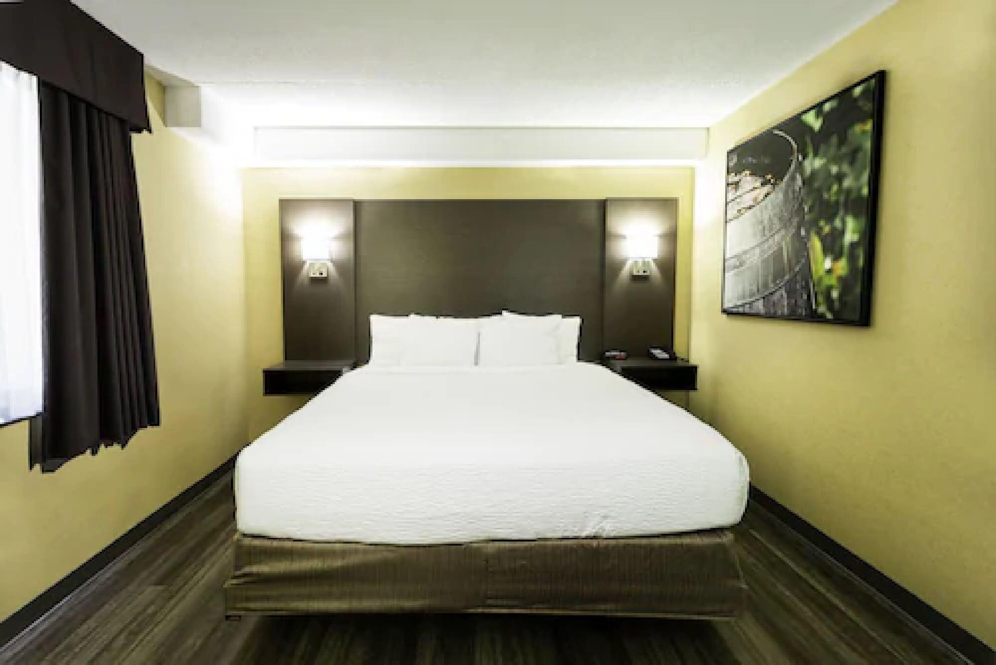 Days By Wyndham Fallsview Hotel 3*