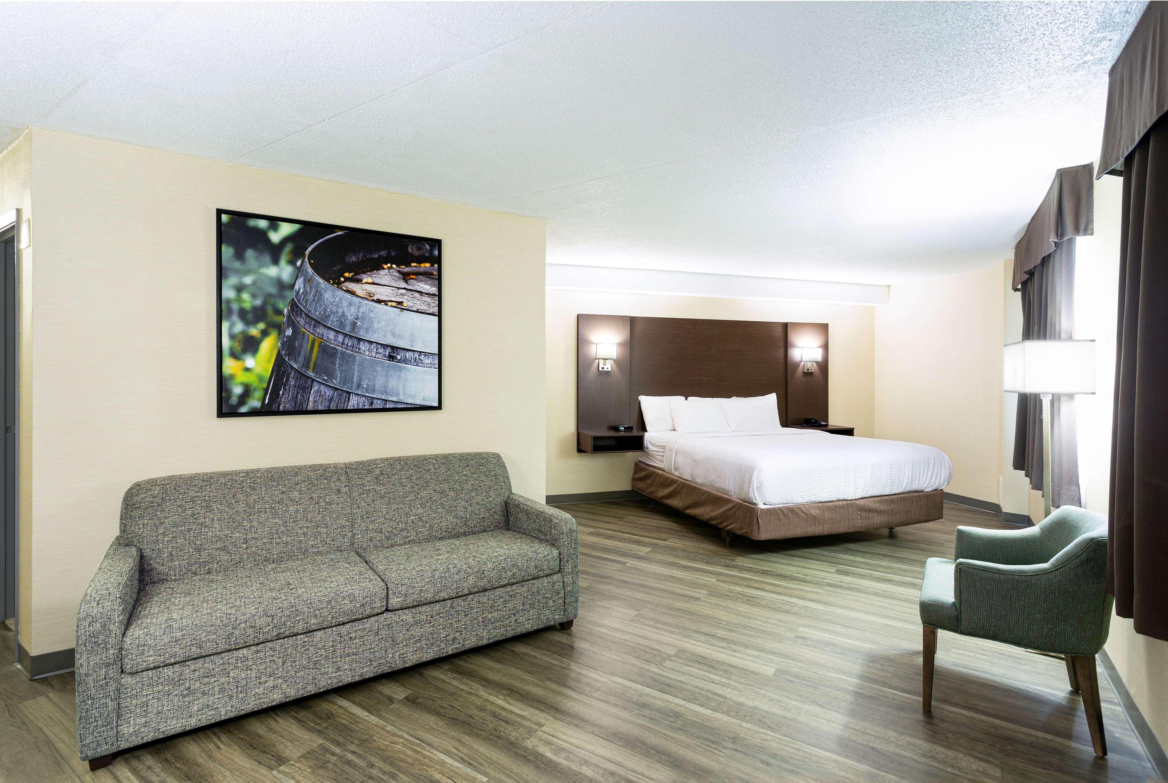 Hotel Days By Wyndham Fallsview