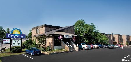Hotel Days By Wyndham Fallsview 3*