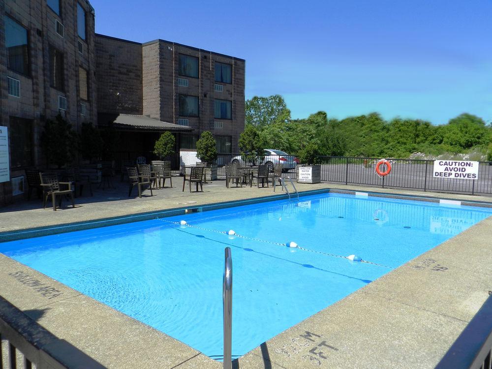Days By Wyndham Fallsview Hotel