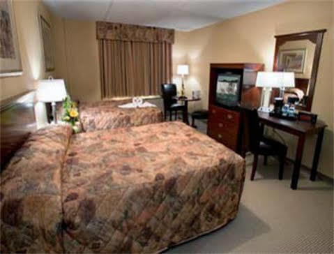 Days By Wyndham Fallsview Hotel Niagara Falls